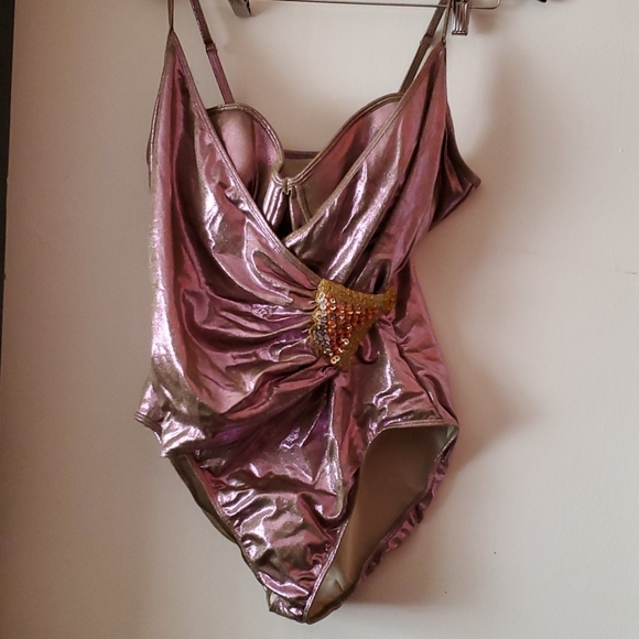 ShapeFX swimsuit - Picture 1 of 3